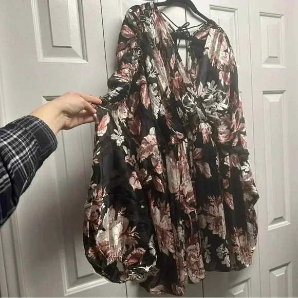 Asos Design Curve Floral Print Long Sleeve Satin Mini dress Size 14 NWOT - Picture 6 of 14